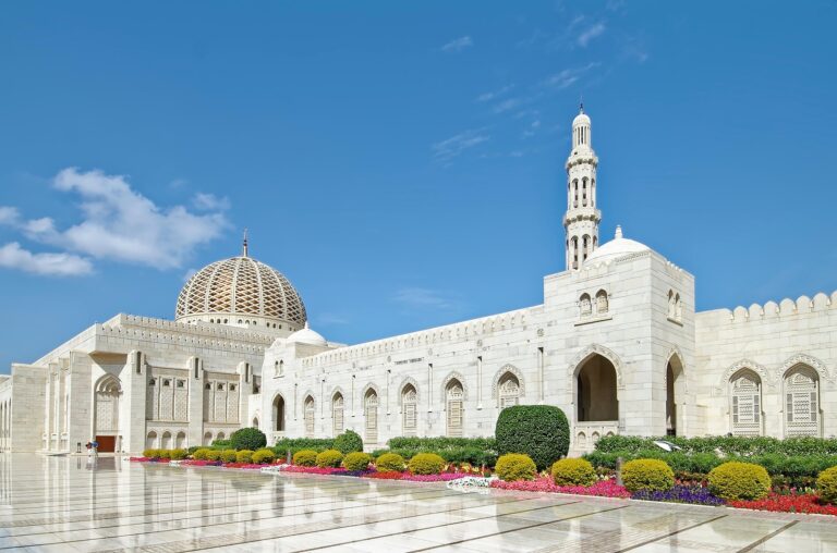 Fotografie a Marii Moschei Sultan Qaboos din Oman