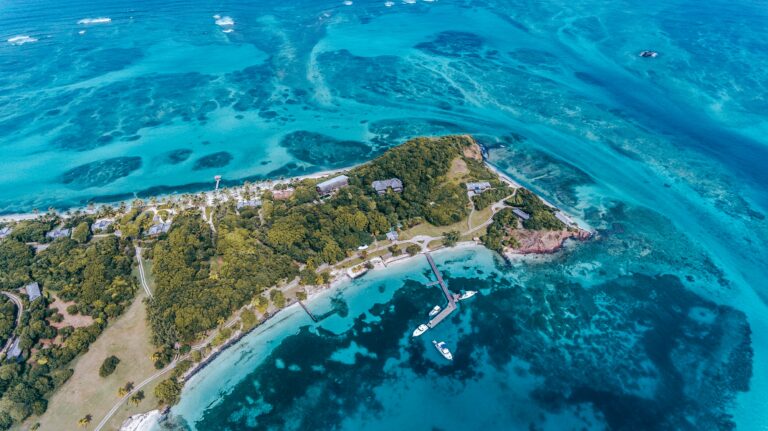 Insule tropicale văzute de sus