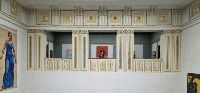 Interni del Museo d'Arte di Zurigo con dettagli architettonici e opere d'arte esposte.